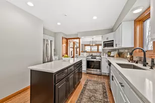 W177S7495 Harbor Cir, Muskego, WI 53150 - Photo 18