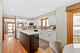 W177S7495 Harbor Cir, Muskego, WI 53150 - Photo 16