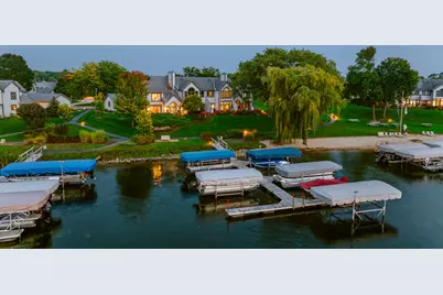 W177S7495  Harbor Cir, Muskego, WI 53150 - Photo 2