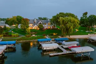 W177S7495 Harbor Cir, Muskego, WI 53150 - Photo 2