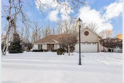 S79W19238  River Oaks Ct, Muskego, WI 53150 - Photo 2