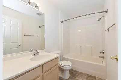 4740 S Forest Point Blvd, New Berlin, WI 53151 - Photo 16