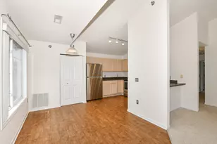 4740 S Forest Point Blvd, New Berlin, WI 53151 - Photo 8