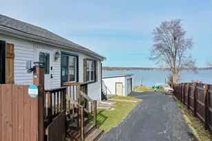 2225 Lakeshore Dr, Racine, WI 53139 - Photo 44
