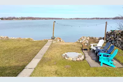 2225  Lakeshore Dr, Racine, WI 53139 - Photo 40