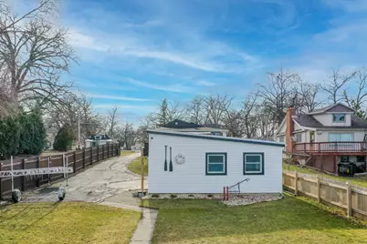 2225  Lakeshore Dr, Racine, WI 53139 - Photo 36
