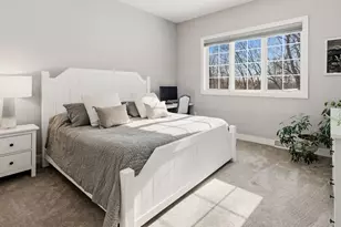 13675 N Legacy Hills Dr, Mequon, WI 53097 - Photo 14