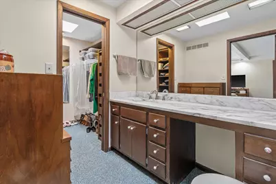 7535 N Fairchild Rd, Fox Point, WI 53217 - Photo 24