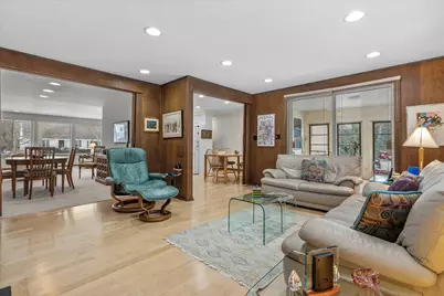 7535 N Fairchild Rd, Fox Point, WI 53217 - Photo 12