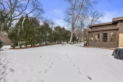7535 N Fairchild Rd, Fox Point, WI 53217 - Photo 42