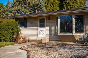 16422 82nd St, Bristol, WI 53104 - Photo 2