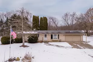 16422 82nd St, Bristol, WI 53104 - Photo 1