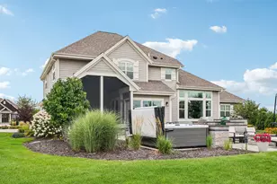 1609 Whistling Hill Cir, Hartland, WI 53029 - Photo 54