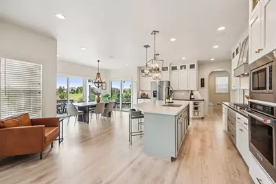 1609  Whistling Hill Cir, Hartland, WI 53029 - Photo 10