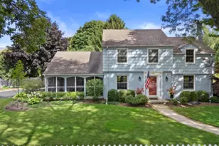 5550 N Hollywood Ave, Whitefish Bay, WI 53217 - Photo 2