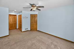 1811 Stoneridge Ln, Cedarburg, WI 53024 - Photo 26