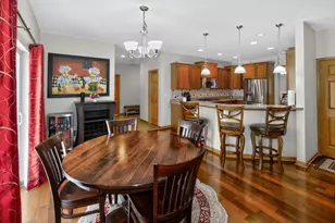 1811 Stoneridge Ln, Cedarburg, WI 53024 - Photo 8