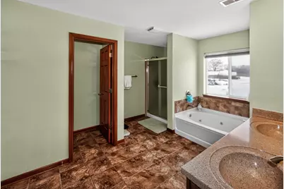 1811  Stoneridge Ln, Cedarburg, WI 53024 - Photo 22