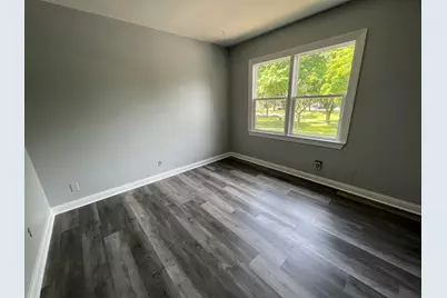 909  College Ave, Racine, WI 53403 - Photo 26