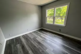 909 College Ave, Racine, WI 53403 - Photo 26