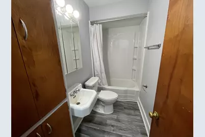 909  College Ave, Racine, WI 53403 - Photo 24