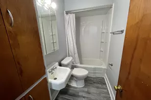 909 College Ave, Racine, WI 53403 - Photo 24