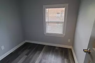 909 College Ave, Racine, WI 53403 - Photo 38