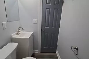 909 College Ave, Racine, WI 53403 - Photo 44