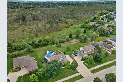 W172N7862  Shady Ln, Menomonee Falls, WI 53051 - Photo 2