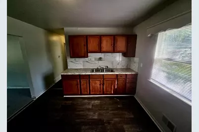 5280 N 65th St, Milwaukee, WI 53218 - Photo 4