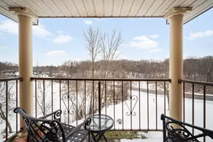 530 N Silverbrook Dr, West Bend, WI 53090 - Photo 14