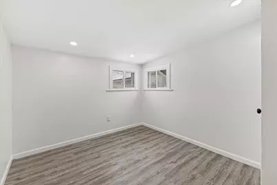 5329  16th St, Racine, WI 53406 - Photo 8