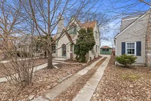 2408 N 73rd St, Wauwatosa, WI 53213 - Photo 36