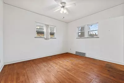 2408 N 73rd St, Wauwatosa, WI 53213 - Photo 28