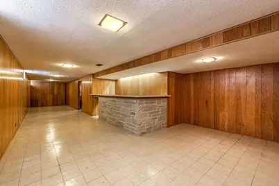 174 W Saveland Ave, Milwaukee, WI 53207 - Photo 16