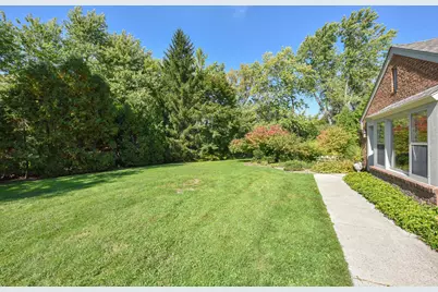 840  Terrace Dr, Elm Grove, WI 53122 - Photo 42