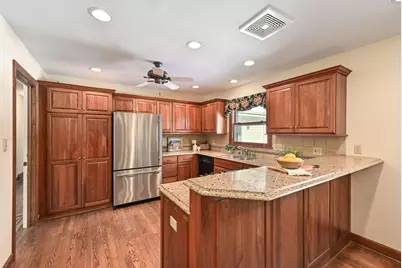 840  Terrace Dr, Elm Grove, WI 53122 - Photo 16