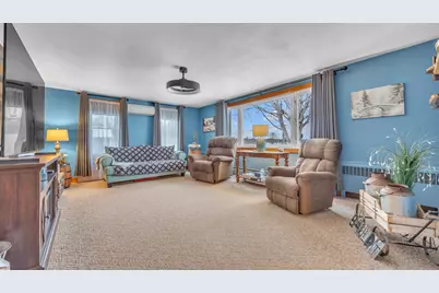 615 E Washington Ave, Cleveland, WI 53015 - Photo 12