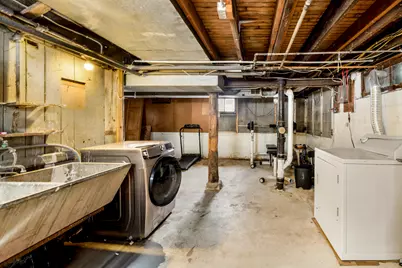 2530 S Austin St, Milwaukee, WI 53207 - Photo 22