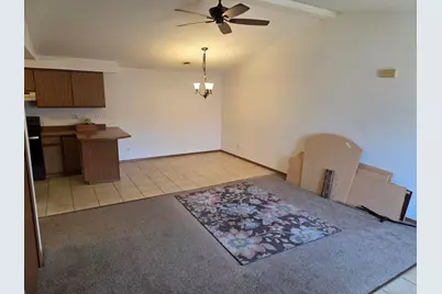 215  Franklin St #G, Delavan, WI 53115 - Photo 4