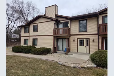 215  Franklin St #G, Delavan, WI 53115 - Photo 1