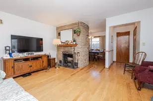 8824 W Harrison Ave, West Allis, WI 53227 - Photo 16