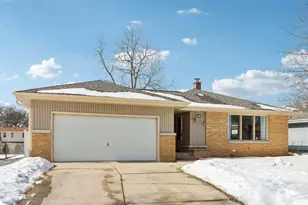 2833 S 72nd St, West Allis, WI 53219 - Photo 2