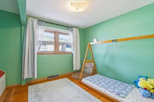 2833 S 72nd St, West Allis, WI 53219 - Photo 20