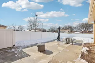 2833 S 72nd St, West Allis, WI 53219 - Photo 34