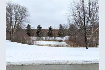 4737 S Hunter Ln, New Berlin, WI 53151 - Photo 16