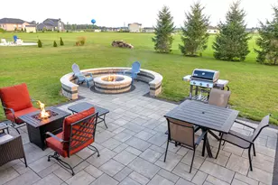 465 Chasefield Dr, Williams Bay, WI 53191 - Photo 8