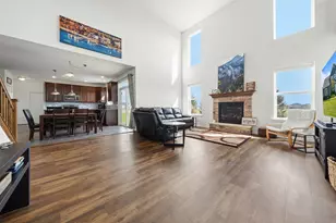 465 Chasefield Dr, Williams Bay, WI 53191 - Photo 10