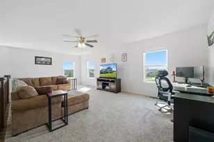 465 Chasefield Dr, Williams Bay, WI 53191 - Photo 24