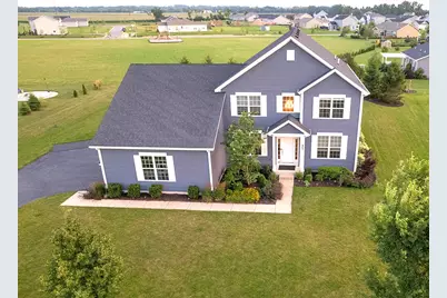 465  Chasefield Dr, Williams Bay, WI 53191 - Photo 2